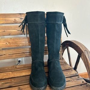 NWOT women’s Ugg boots